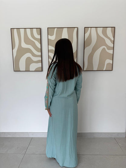 Robe longue évasée brodée - Bleu ciel